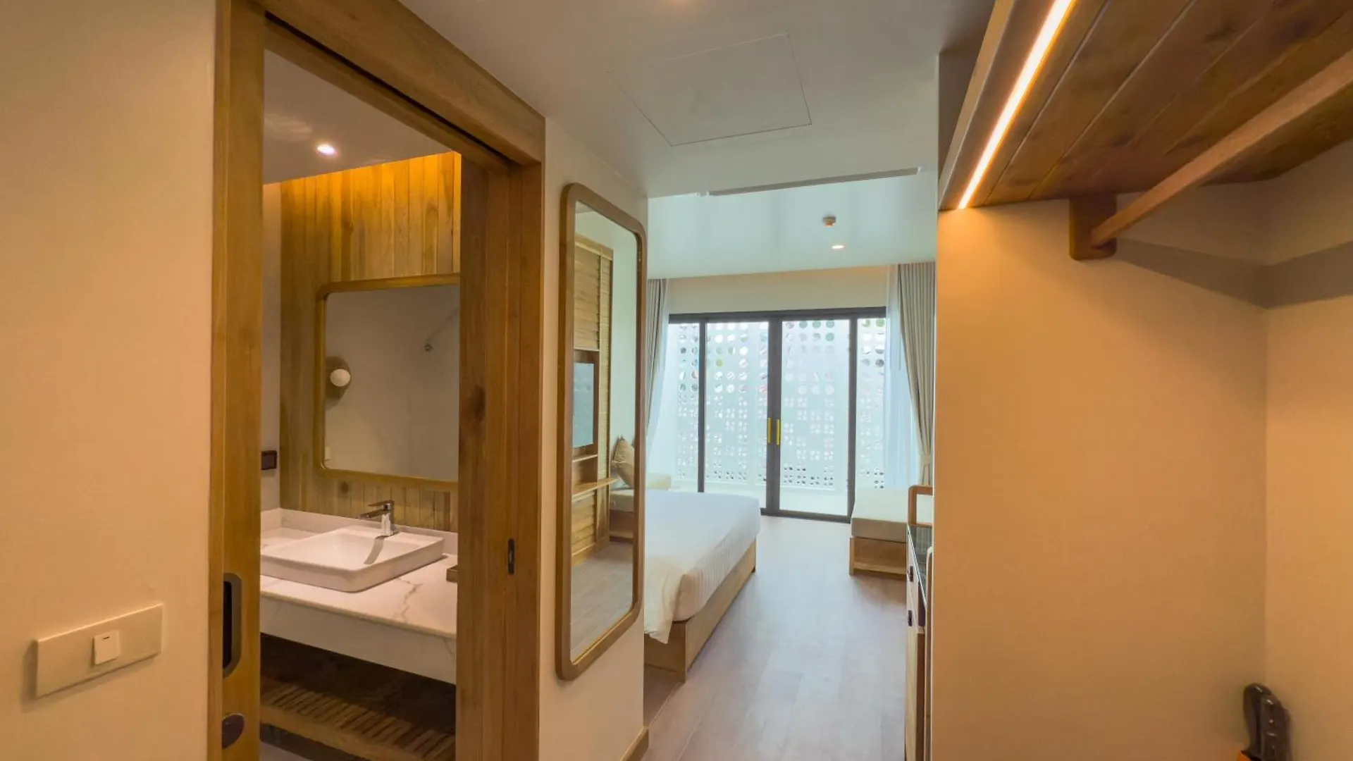 Phi Phi At Pier Hotel