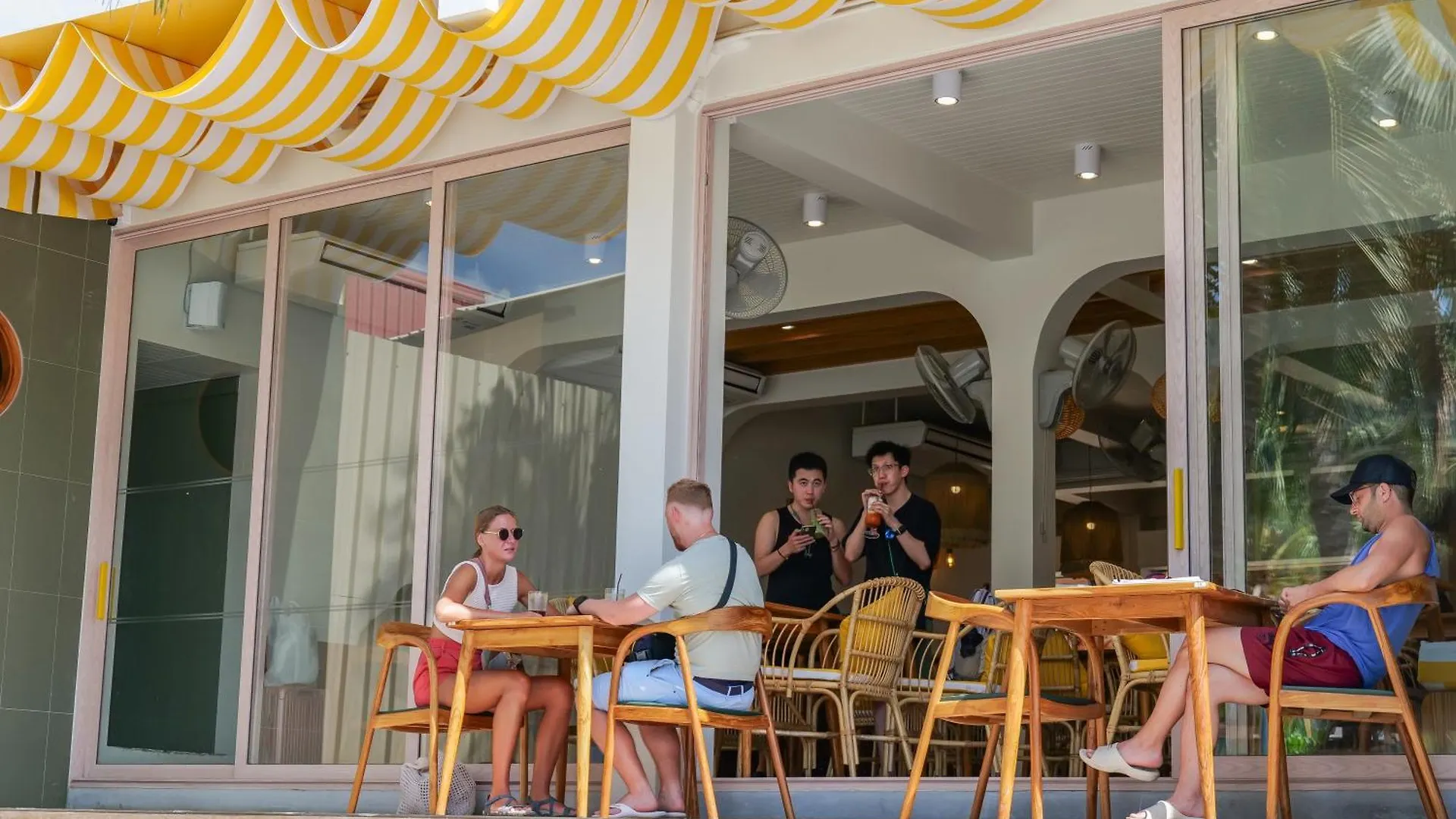 Phi Phi At Pier Hotel