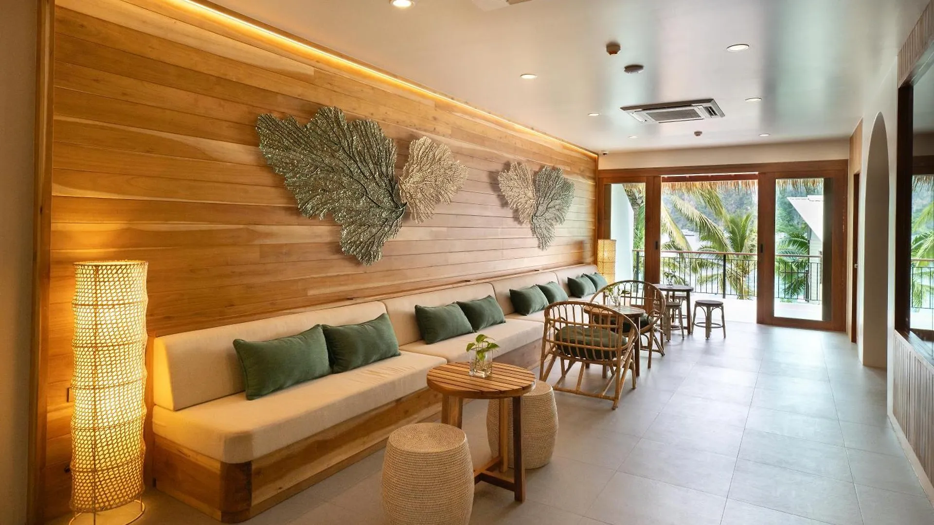 Hotel Phi Phi At Pier