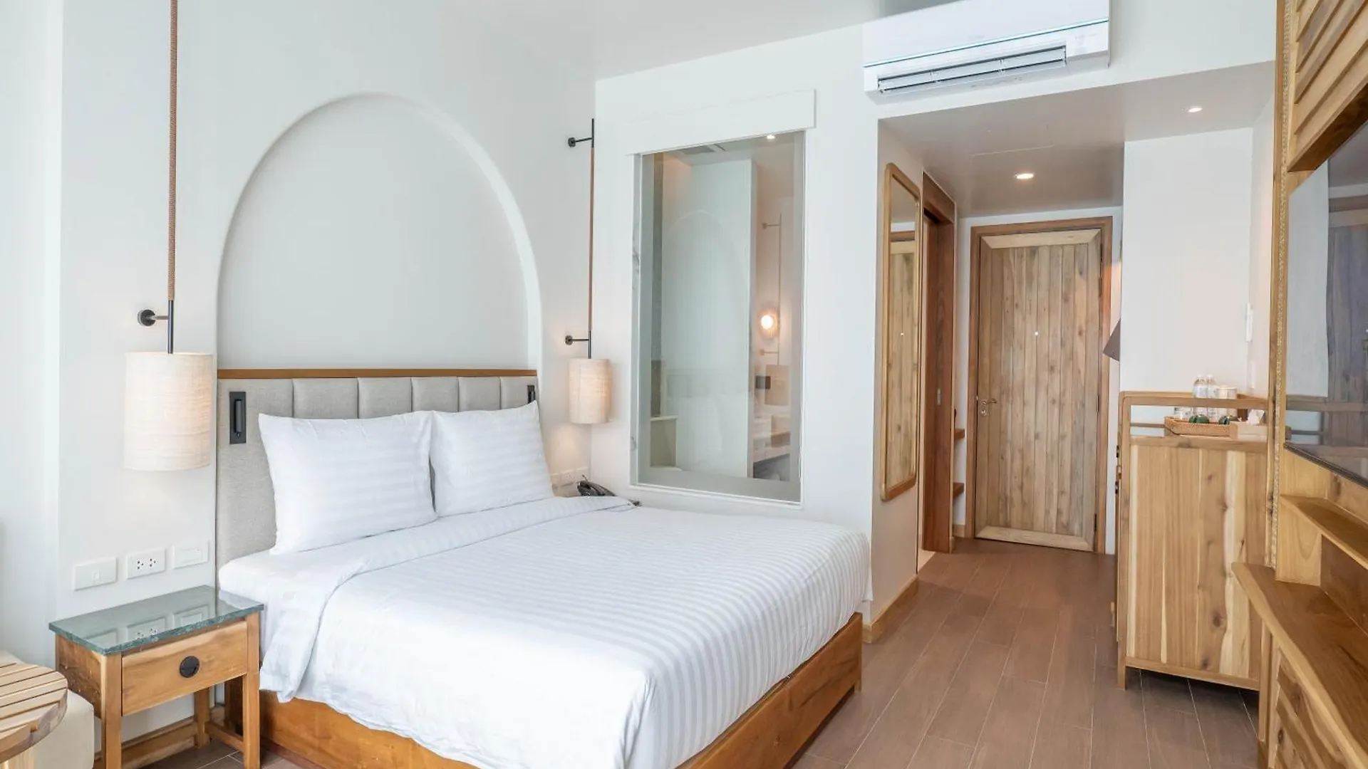 Phi Phi At Pier Hotel