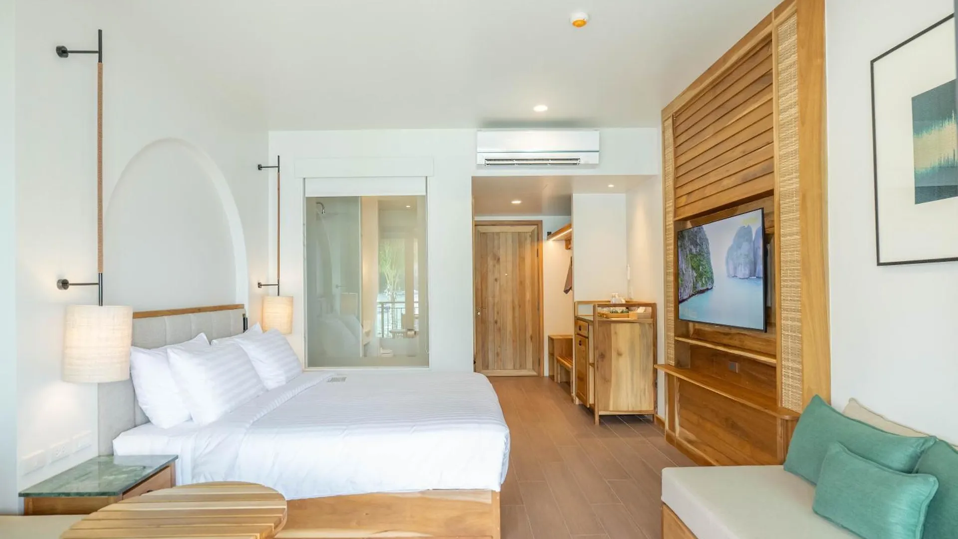 Phi Phi At Pier Hotel