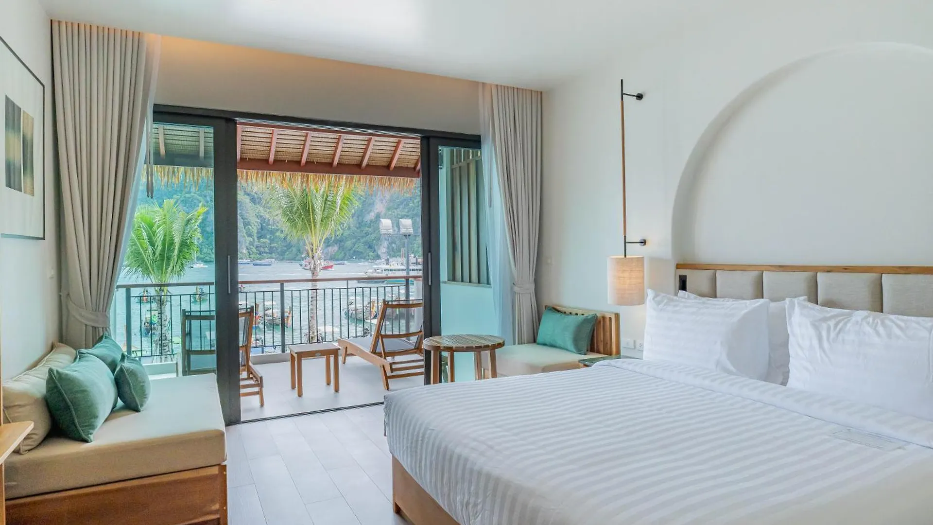 Hotel Phi Phi At Pier