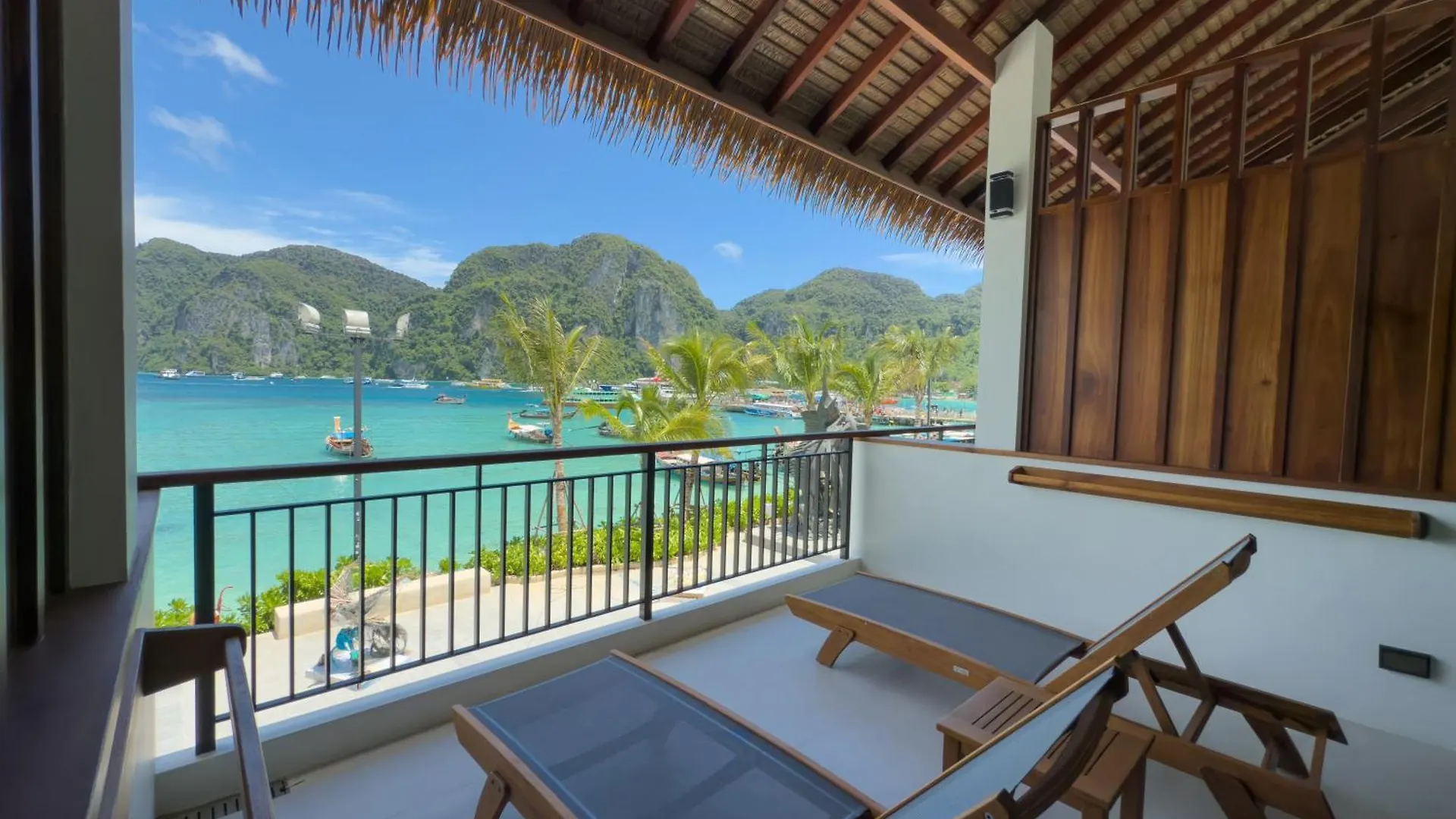 Hotel Phi Phi At Pier