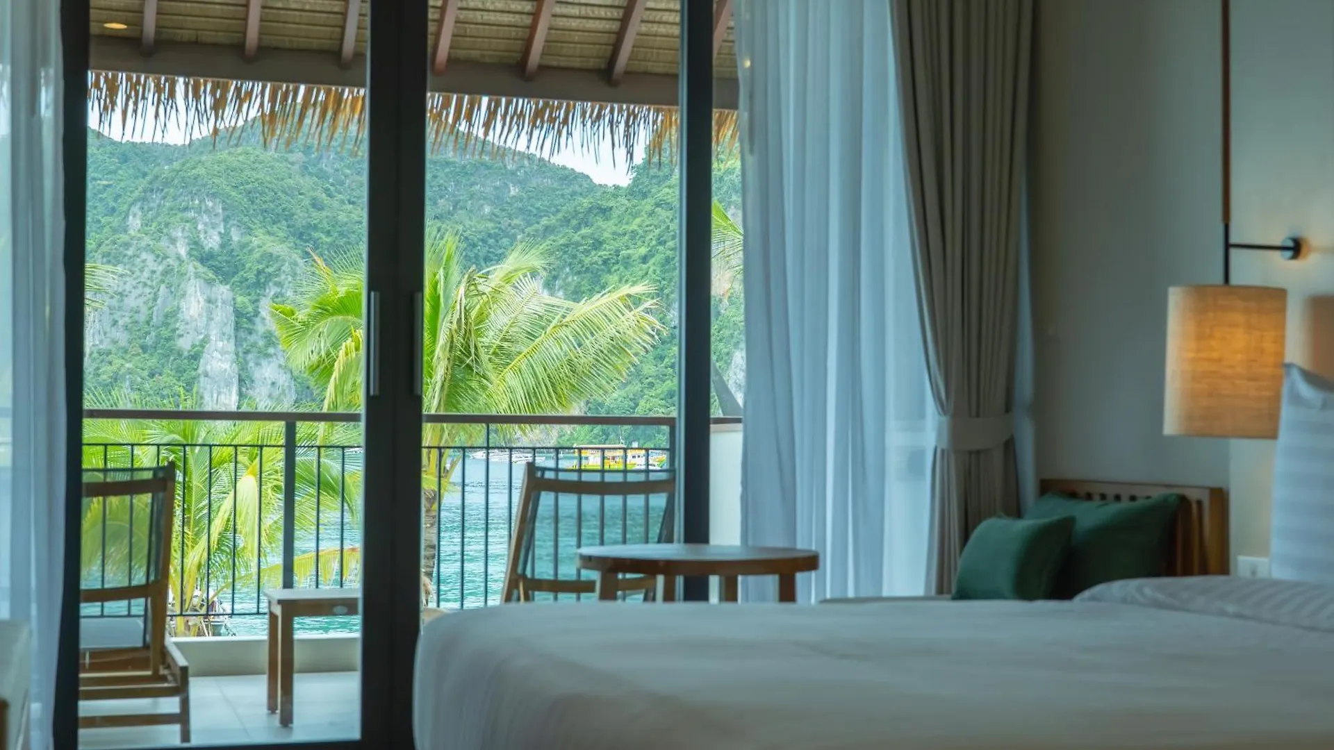 ****  Phi Phi At Pier Hotel Thaiföld
