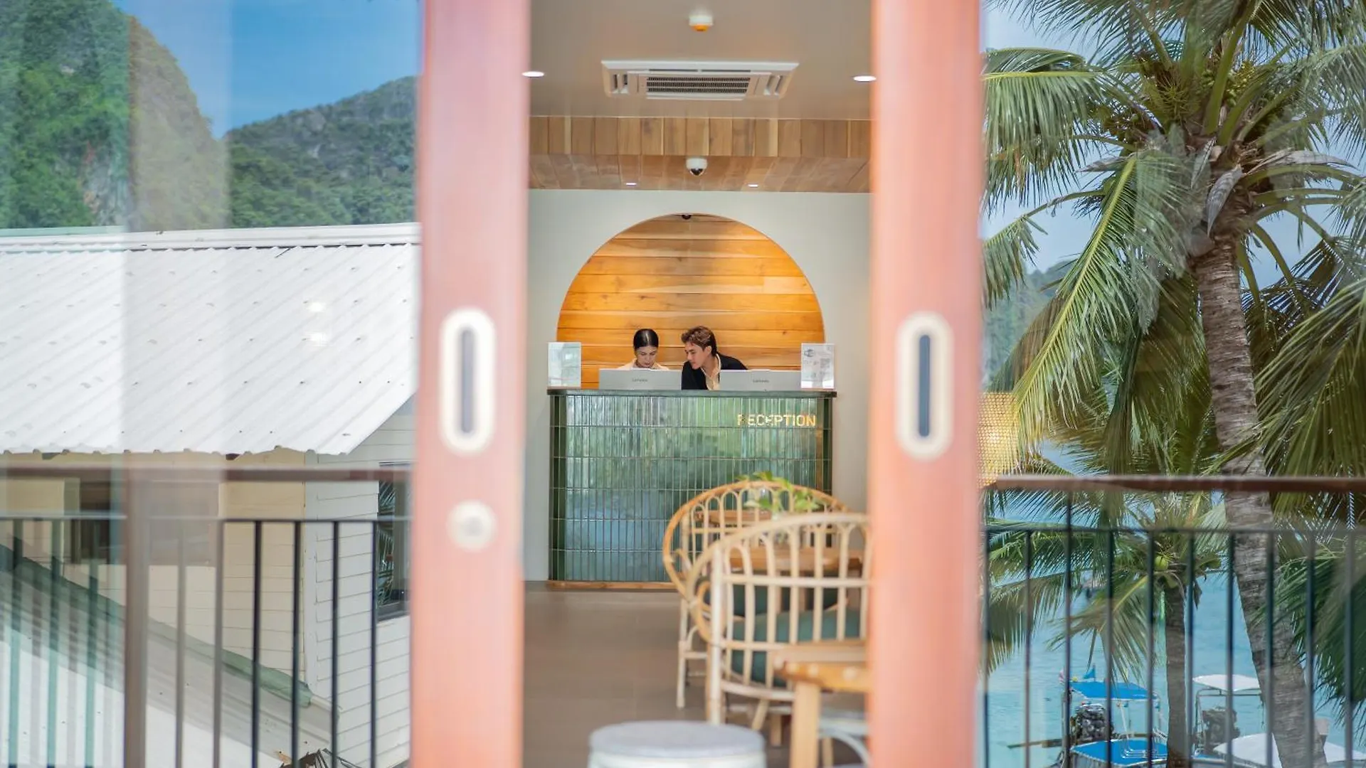 Hotel Phi Phi At Pier